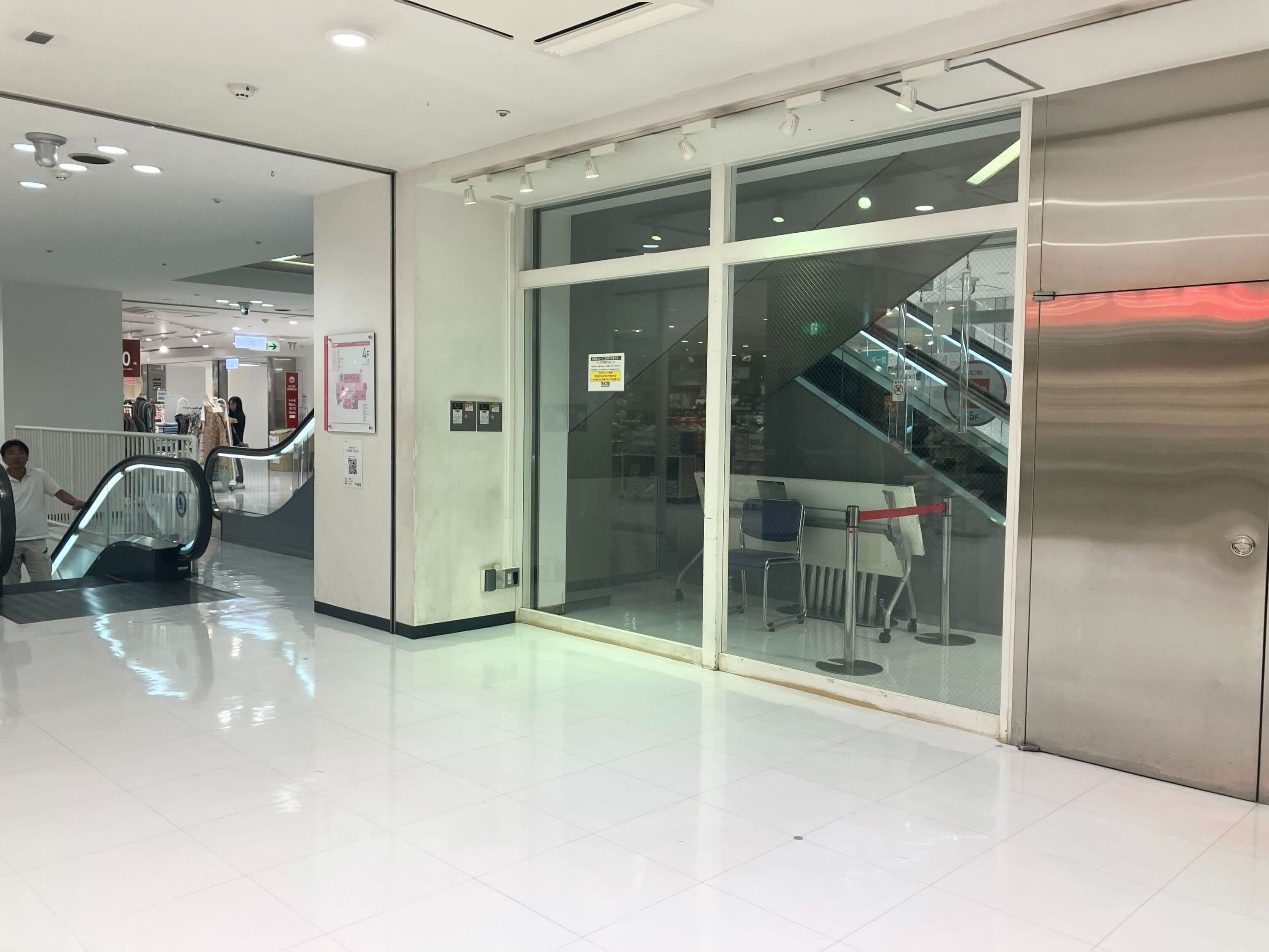 本厚木ミロード②4F エスカレーター横
