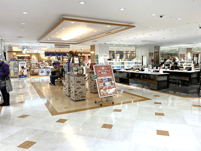 相模大野ステーションスクエアA館6階書店前スペース