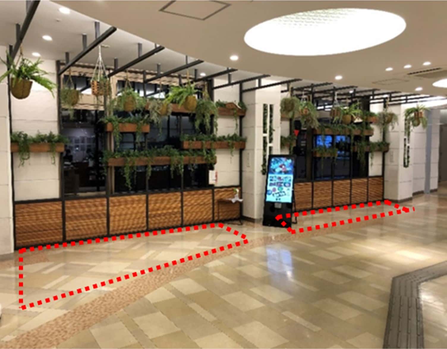 アコルデ新百合ヶ丘北館3階通路