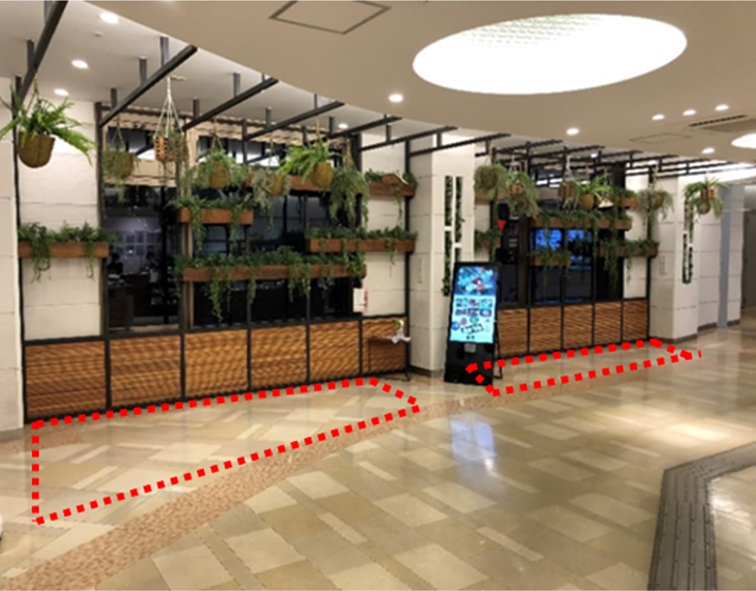 アコルデ新百合ヶ丘北館3階通路